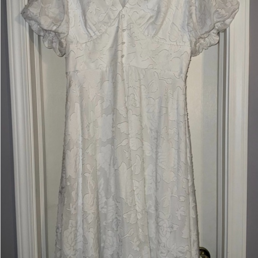 White Floral Lace Dress JJs House - Picture 3 of 6